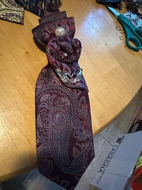 Tasso Elba Burgundy Paisley Silk Tie